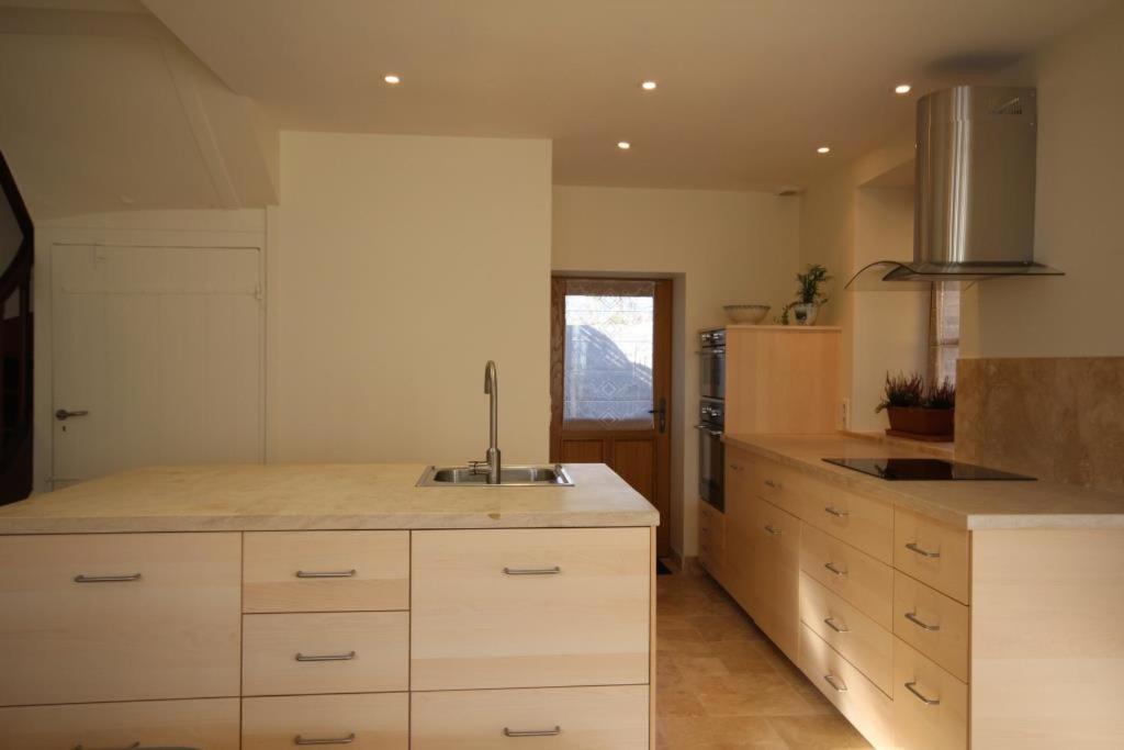 La Maison D'A Cote Saint-Amand-en-Puisaye Kültér fotó